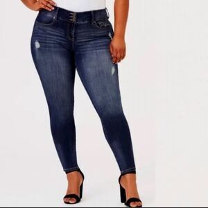 Torrid premium high waist stretch‎ cropped medium wash distressed jeggings